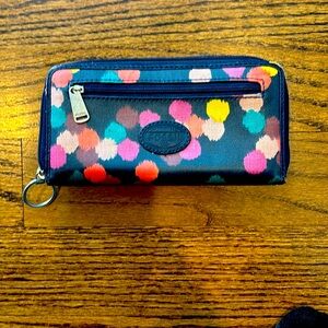 ✨Fossil (12 card and cash holder) wallet✨